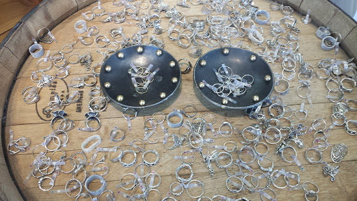 Jewelry Store «Silverado Portland Jewelry», reviews and photos, 7363 SW Bridgeport Rd, Portland, OR 97224, USA