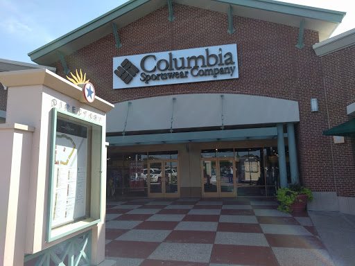 Clothing Store «Columbia Sportswear Outlet Store at Allen Premium Outlets», reviews and photos, 820 Stacy Rd #470, Allen, TX 75013, USA