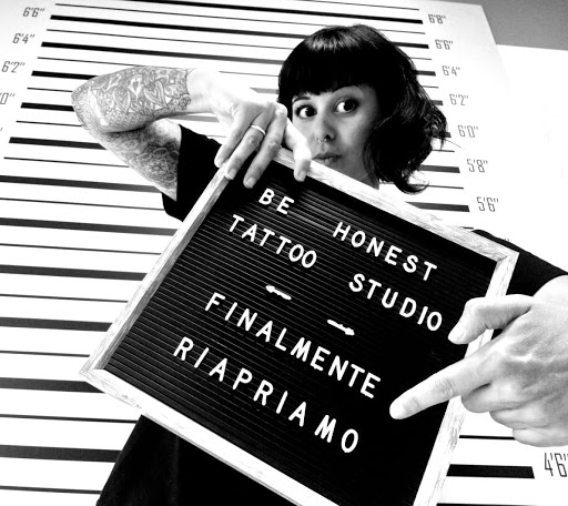 Be Honest Tattoo di Simona Sii Onesto