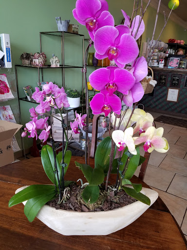 Florist «Libertyville Florist», reviews and photos, 103 W Rockland Rd, Libertyville, IL 60048, USA