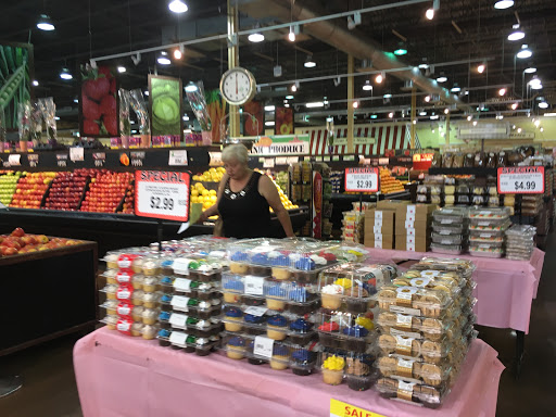 Grocery Store «Shop & Save Market», reviews and photos, 518 Metropolitan Way, Des Plaines, IL 60016, USA