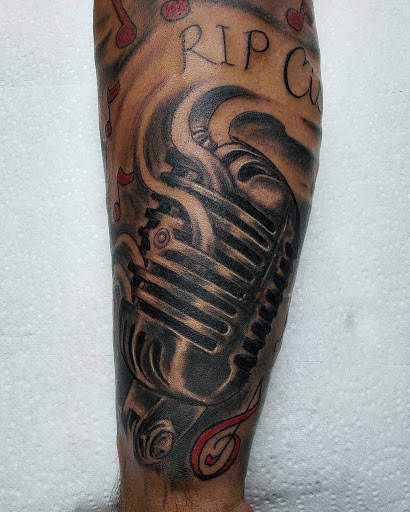 Tattoo Shop «GYPSY Soul», reviews and photos, 118 W Yosemite Ave, Manteca, CA 95337, USA