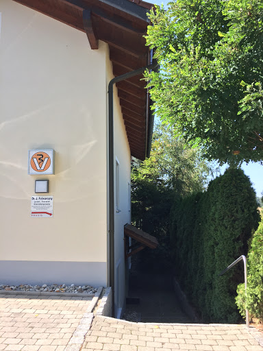 Dr. Johannes Folwarczny Tierarzt unter Mallersdorf-Pfaffenberg, Bayern