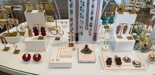 Jewelry Store «Kendra Scott», reviews and photos, 816 Town and Country Blvd #131, Houston, TX 77024, USA