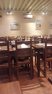 Atmosphère du Restaurant français Aux P'tits Oignons à Montluel - n°2