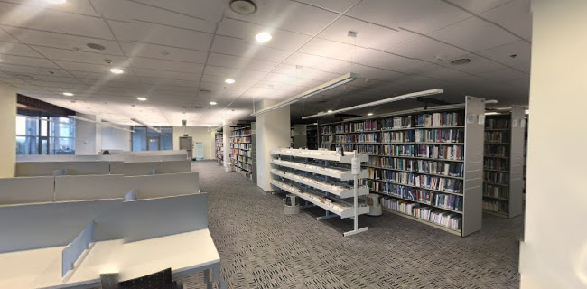 The University of Waikato Library - Te Whare Pukapuka - Library
