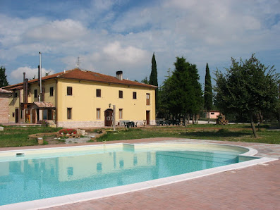 Casale Del Gufo Via Alberici, 6, 60033 Chiaravalle AN, Italia