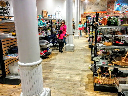 Thrift Store «Goodwill Denver - Broadway», reviews and photos, 21 S Broadway, Denver, CO 80209, USA