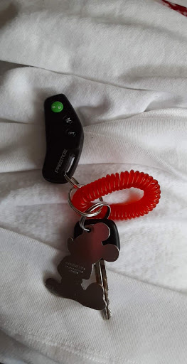 Electronics Store «Wow Electronics», reviews and photos, 36920 Groesbeck Hwy, Charter Twp of Clinton, MI 48035, USA