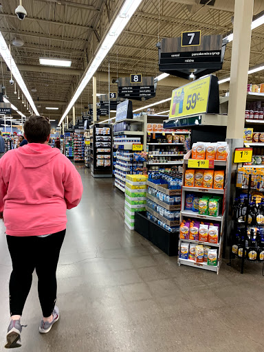 Grocery Store «Kroger», reviews and photos, 4777 Kenard Ave, Cincinnati, OH 45232, USA