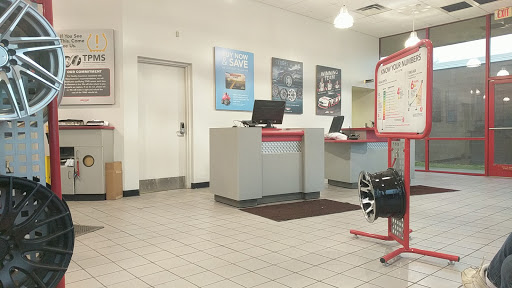 Tire Shop «Discount Tire Store - Woodhaven, MI», reviews and photos, 22160 Allen Rd, Woodhaven, MI 48183, USA