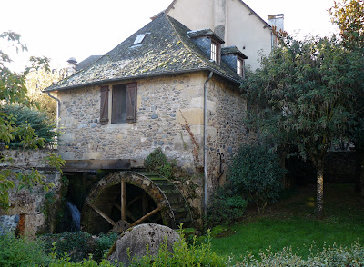 Gite Aveyron Sainte Eulalie d Olt à Sainte-Eulalie-d'Olt