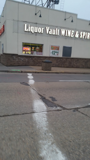 Liquor Store «Liquor Vault», reviews and photos, 170 10th St E, St Paul, MN 55101, USA