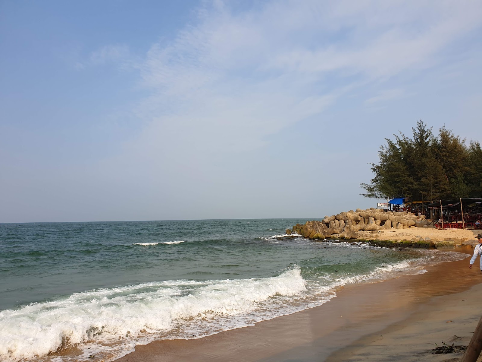 Fotografija Hai Duong Beach z svetel pesek površino