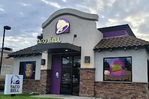 Taco Bell image