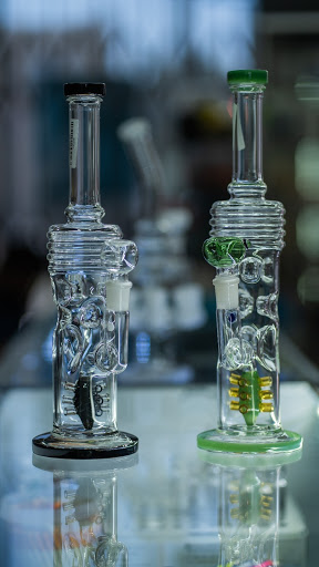 Tobacco Shop «Smoking Box Smoke Shop», reviews and photos, 1008 Alamitos Ave, Long Beach, CA 90813, USA