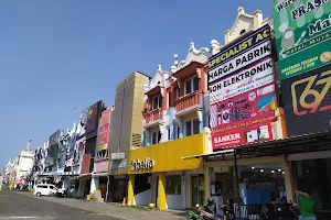 Warung Makan Prasmanan Ma'Idah image