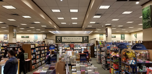 Book Store «Barnes & Noble Booksellers Ingram Festival», reviews and photos, 6065 NW Loop 410 #185, San Antonio, TX 78238, USA