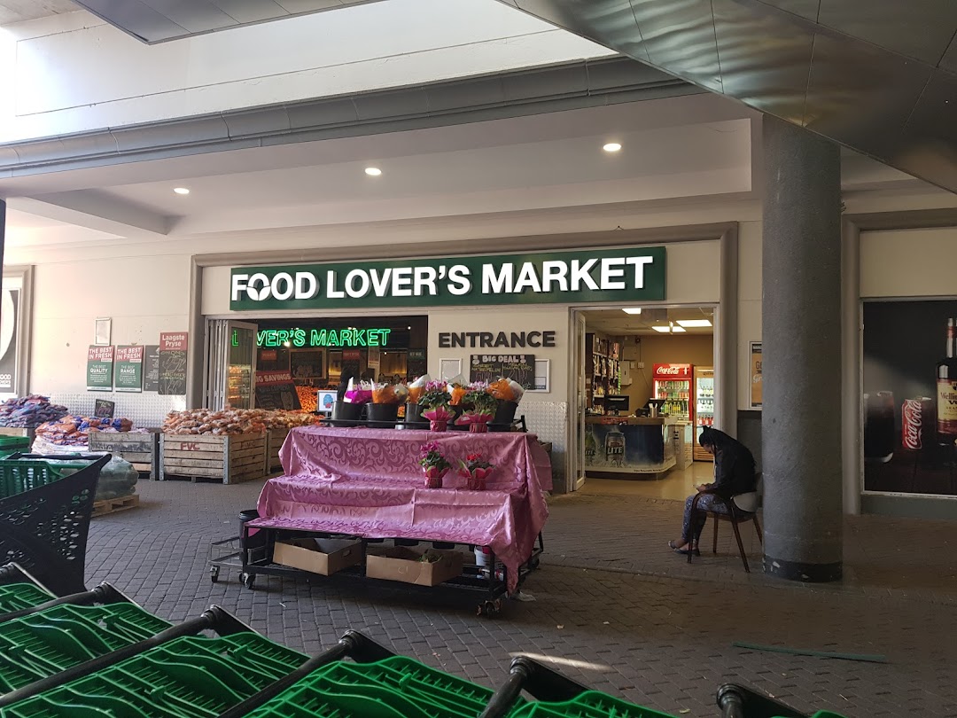 Food Lovers Market Comaro Crossing