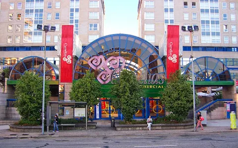 Centro Comercial Camelias image