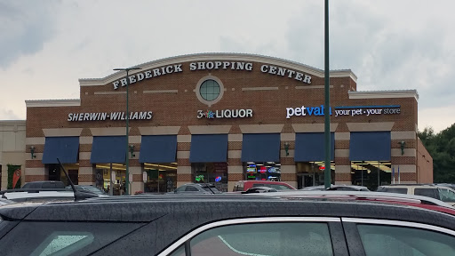 Pet Supply Store «Pet Valu», reviews and photos, 1305 West Seventh Street #28, Frederick, MD 21702, USA