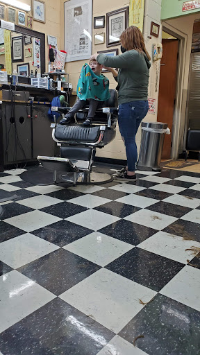 Barber Shop «Holiday Barber Shop», reviews and photos, 305 N Riverside Dr, Clarksville, TN 37040, USA