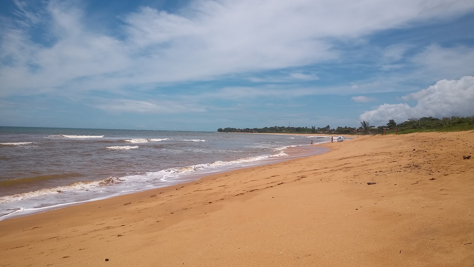 Foto de Praia do Rio Preto com água cristalina superfície