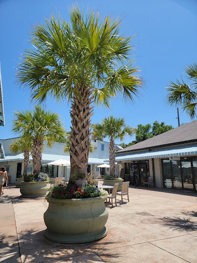 Shopping Mall «The Shops at Sea Pines Center», reviews and photos, 71 Lighthouse Rd #300, Hilton Head Island, SC 29928, USA