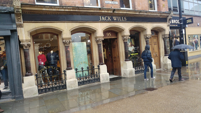Comments and reviews of Jack Wills
