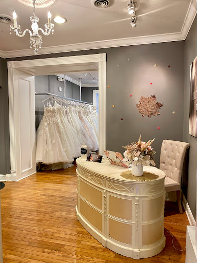 Bridal Shop «Carrie Karibo Bridal Boutique», reviews and photos, 334 W Benson St, Cincinnati, OH 45215, USA