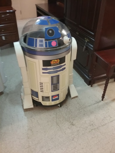 Furniture Store «Help U Sell Furniture & Consignment», reviews and photos, 4444 Stockton Hill Rd, Kingman, AZ 86409, USA