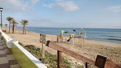 Platja del Mareny de Barraquetes'in fotoğrafı - rahatlamayı sevenler arasında popüler bir yer