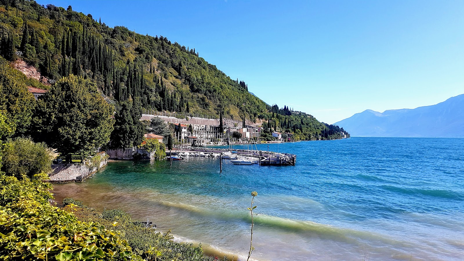 Beach Toscolano Maderno'in fotoğrafı biraz temiz temizlik seviyesi ile