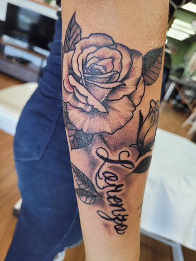Explore molon labe tattoo ideas, creative tattoo ideas in Fernley, available at Speakeasy Tattoo Co.