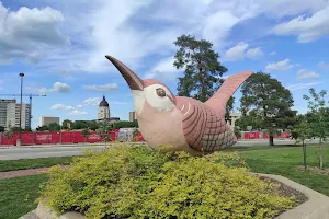 World's Largest Wren Statue image