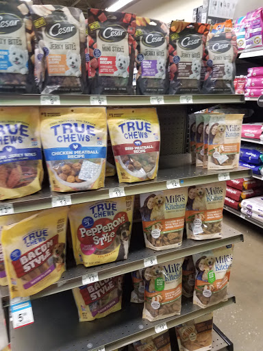 Pet Supply Store «Petco Animal Supplies», reviews and photos, 2241 Porter Creek Dr, Fort Worth, TX 76177, USA