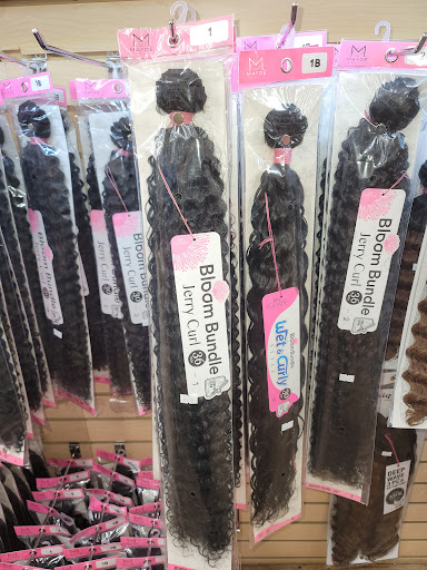 Shopping Mall «Hilltop Shopping Center», reviews and photos, 5400 Reisterstown Rd, Baltimore, MD 21215, USA