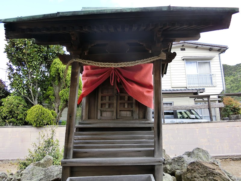 西村城山稲荷神社