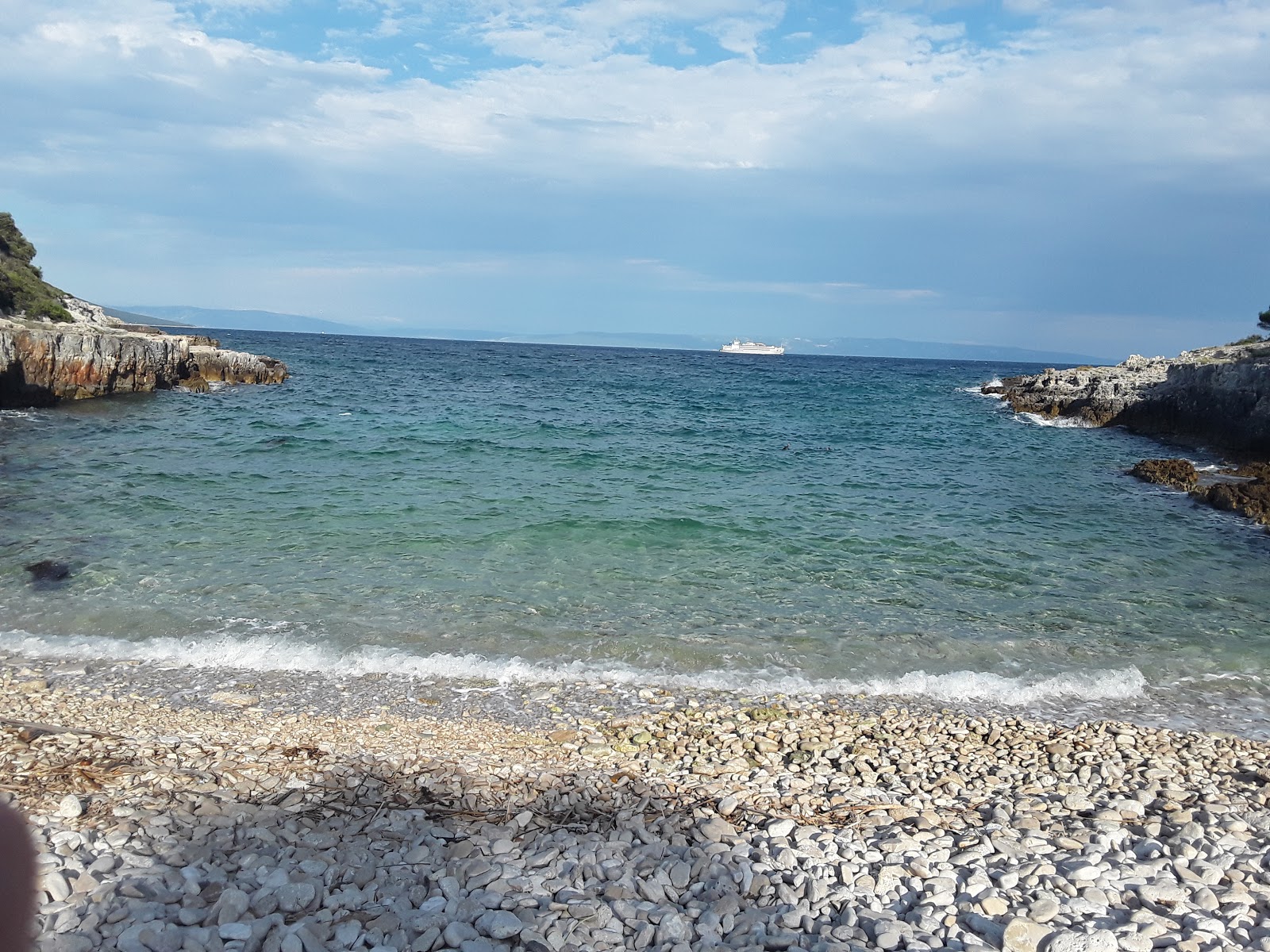 Photo de Zaglenicina beach avec l'eau cristalline de surface