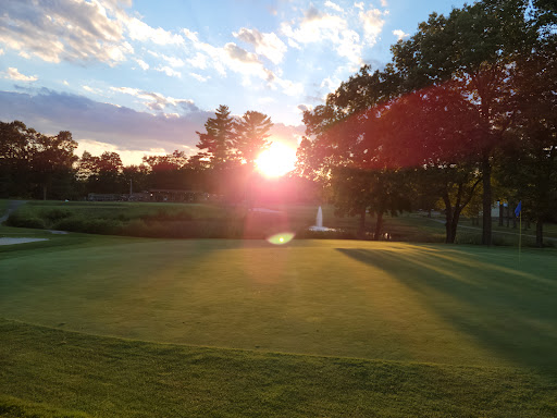 Golf Course «Veterans Memorial Golf Course», reviews and photos, 1059 S Branch Pkwy, Springfield, MA 01118, USA