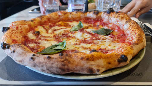 Pizzeria Vincenzo Capuano Pomigliano DArco in Pomigliano dArco, Città Metropolitana di Napoli