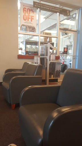 Tire Shop «Firestone Complete Auto Care», reviews and photos, 1980 N Rand Rd, Palatine, IL 60074, USA