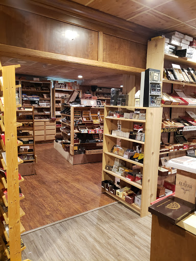 Cigar Shop «Osi Tobacco», reviews and photos, 4836 Hills and Dales Rd NW, Canton, OH 44708, USA