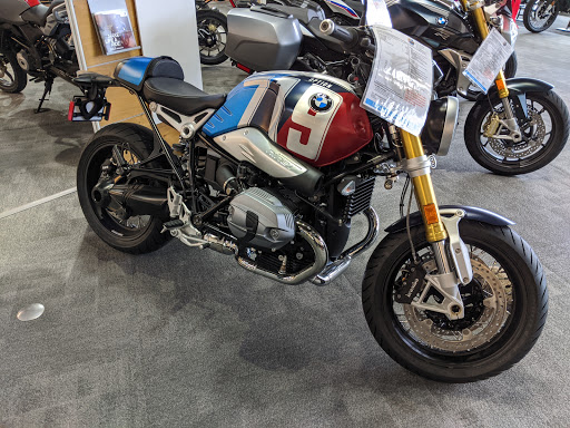 BMW Motorcycle Dealer «BMW Motorcycles of Cleveland», reviews and photos, 7315 N Aurora Rd, Aurora, OH 44202, USA