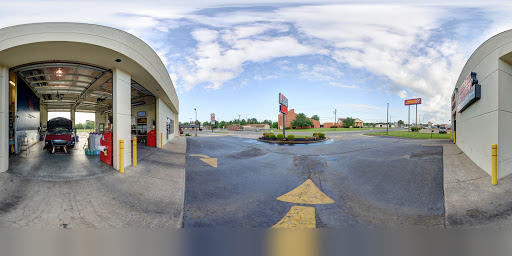 Oil Change Service «Grease Monkey», reviews and photos, 1036 N Main St, Madisonville, KY 42431, USA