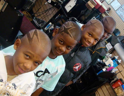 Barber Shop «100 Degrees Barber Shop», reviews and photos, 8120 Mall Pkwy #420, Lithonia, GA 30038, USA