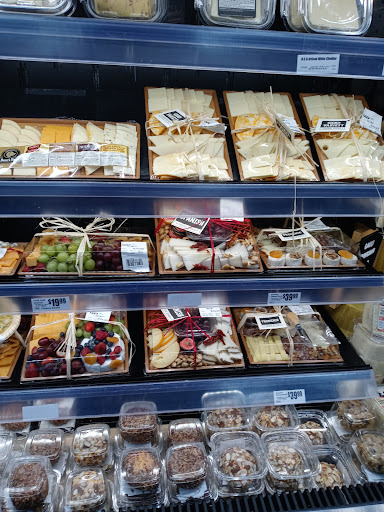 Grocery Store «H-E-B plus!», reviews and photos, 420 W Bandera Rd, Boerne, TX 78006, USA