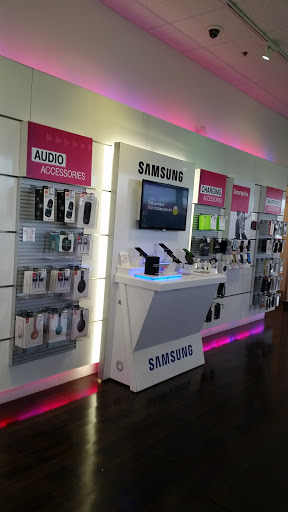 Cell Phone Store «T-Mobile», reviews and photos, 130 U.S. 22, Springfield Township, NJ 07081, USA