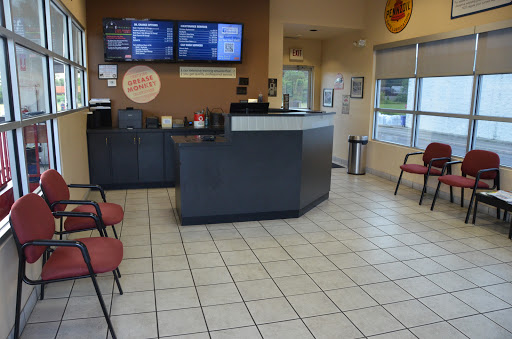 Oil Change Service «Grease Monkey», reviews and photos, 1036 N Main St, Madisonville, KY 42431, USA