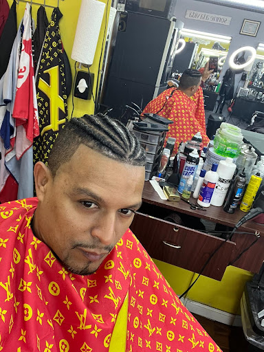 Barber Shop «H D Barber Shop.», reviews and photos, 1264 N 10th St, Reading, PA 19604, USA